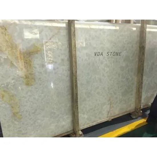 صورة Cloudy White Onyx Slab