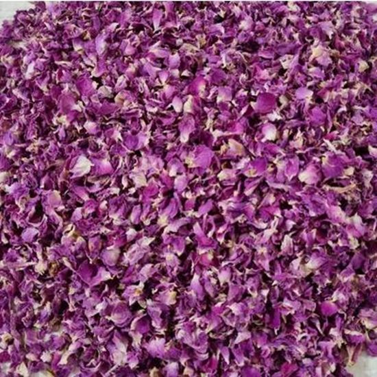 Damask Rose Petals की तस्वीर