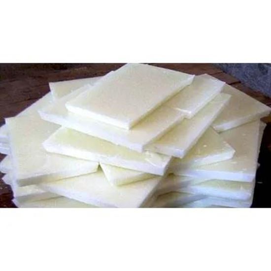 Picture Of semi refined paraffin wax 3-5% oil